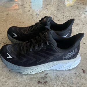Women’s Hoka Arahi 6